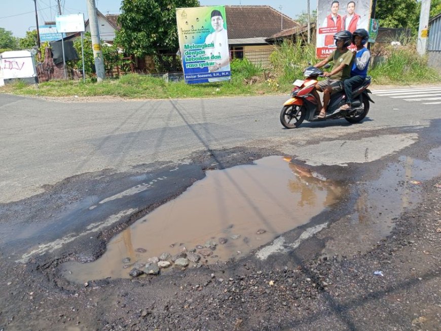 Jalan Delanggu - Keprabon Klaten Sering Tergenang Air