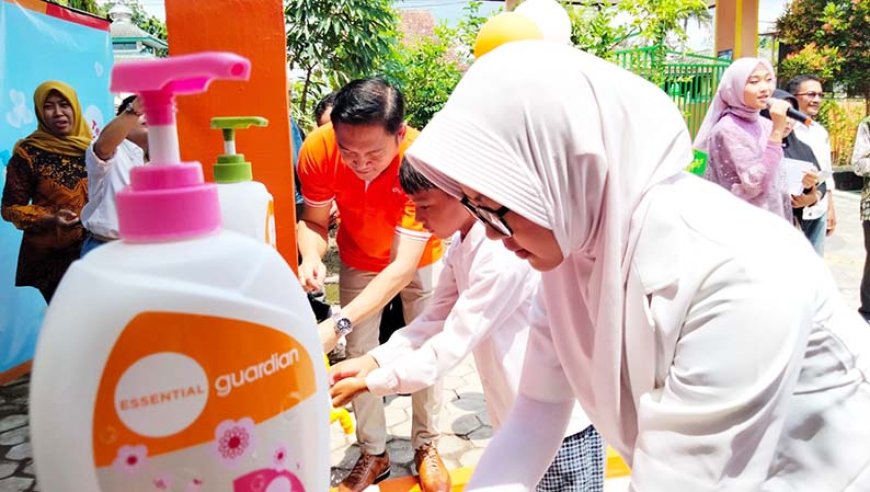 Melalui Guardiancares, Guardian Dukung Peningkatan Akses Sanitasi dan Kebersihan di Yogyakarta