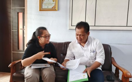 Sumakmun Mendatangi Kantor Bawaslu Purworejo