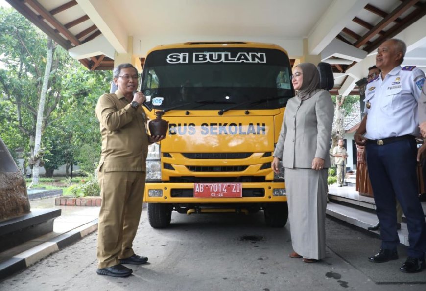 Pecah Kendi, Bus Sekolah Gratis Resmi Meluncur di Sleman