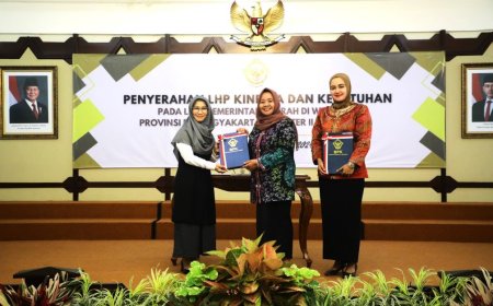 Pemkab Sleman Terima Hasil Pemeriksaan Kinerja Pengelolaan Sampah Rumah Tangga