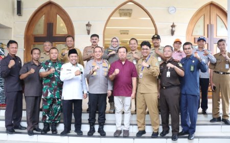 Forkopimda Kebumen Menyapa Jemaat di Beberapa Gereja