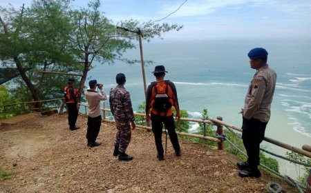 Pemancing Asal Brebes yang Terjatuh ke Laut Belum Ditemukan