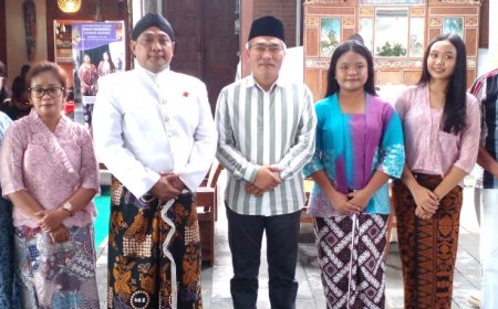 Saat Gadis Kembang Sepasang Nirmala dan Monica Menjalani Ruwatan