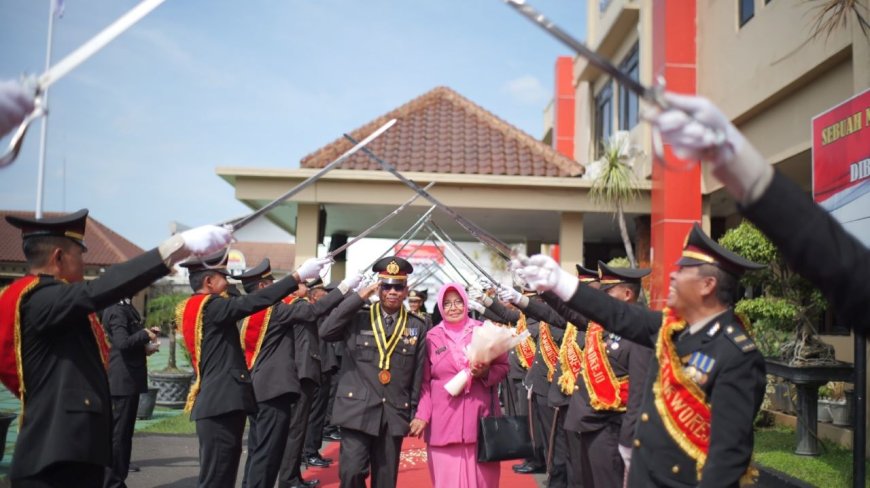 Ini Pesan Khusus Kapolres Purworejo untuk 28 Personel yang Pensiun