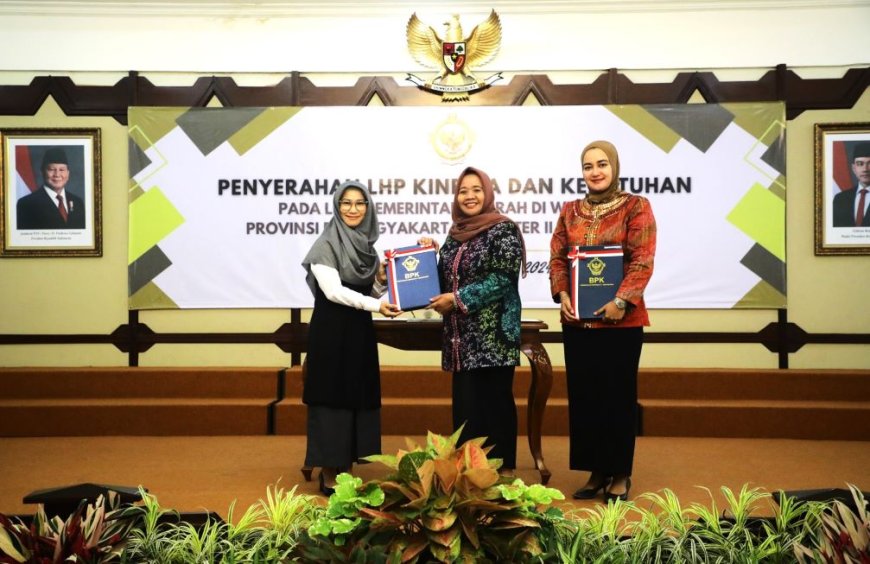 Pemkab Sleman Terima Hasil Pemeriksaan Kinerja Pengelolaan Sampah Rumah Tangga
