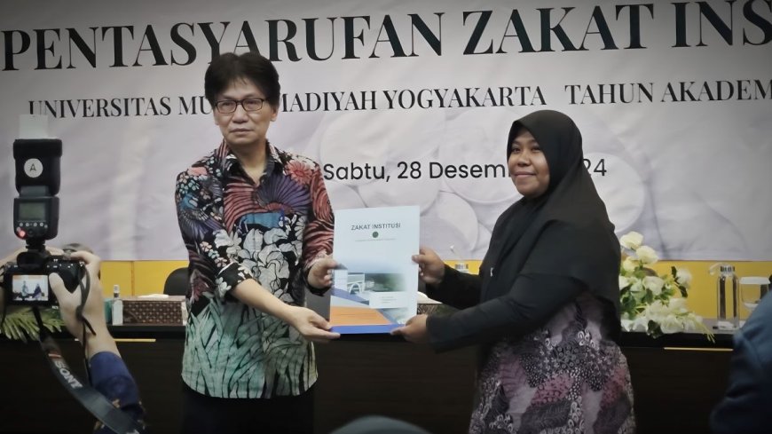 UMY Menyalurkan Rp 1,2 Miliar Zakat Institusi