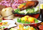 Makan Malam Spesial di Area Perdagangan Kota Lama Surabaya, Bonusnya Lihat Barongsai dan Pohon Angpao