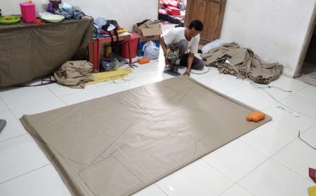 Roworejo Desa Penghasil Jas Hujan Terbesar di Kebumen