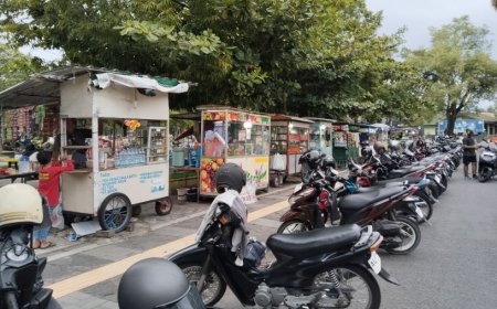 PKL Alun-alun Wates Kulonprogo Ingin Relokasi ke Wana Winulang