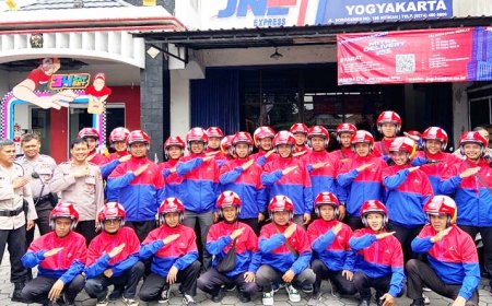 #KurirSATSETJNE Siap Mengantarkan Kebahagiaan dengan Tampilan Baru