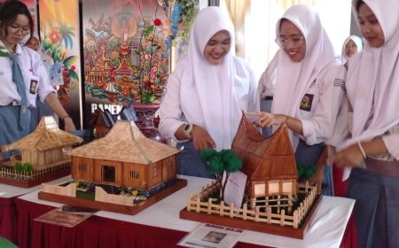 Panen Karya Siswa Mewarnai Puncak Acara HUT ke-49 SMAN 2 Bantul