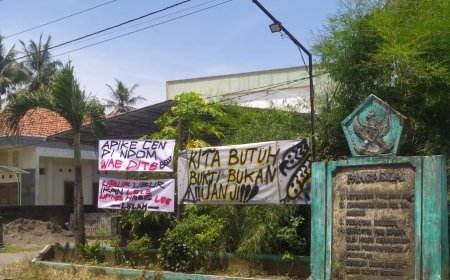 Warga Dusun Babakan Bantul Protes, Pasang Spanduk dan Poster