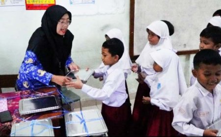 Persiapan Sejak Juli 2024, Ribuan Siswa di Gunungkidul Mulai Menerima MBG