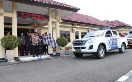Bakti Sosial Polri Presisi di Kebumen Salurkan Bantuan 200 Paket Sembako