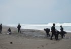 Sejumlah 34 Kilogram Bubuk Mercon Dimusnahkan di Pantai Setrojenar