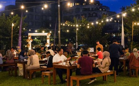 Taman Hijau Hotel Hyatt Disulap Jadi Pasar ala Maroko yang Semarak