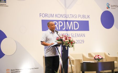 Bupati Sleman Harda Kiswaya Membuka Forum Konsultasi RPJMD