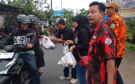 Pemuda Pancasila Bambanglipuro Bantul Berbagi Takjil