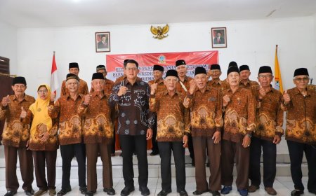 Wabup Danang Maharsa Melantik Pengurus Antar Waktu PWRI Sleman