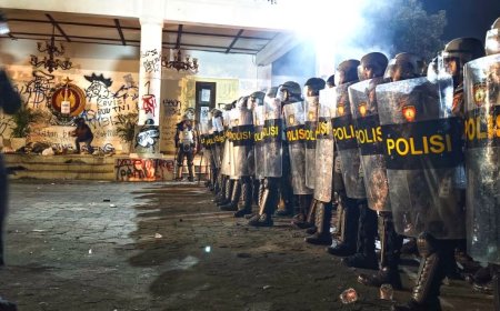 Gedung DPRD DIY Jadi Saksi Ketegangan
