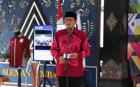 Danang Maharsa Melantik Pengurus Forum UMKM Sleman