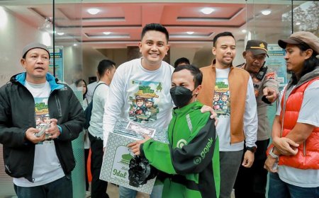 Pertama Kalinya Pemkab Klaten Bagi Bingkisan untuk Pengemudi Ojol 