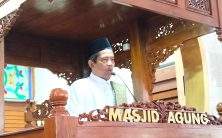 Ribuan Jamaah Memadati Masjid Agung Kulonprogo