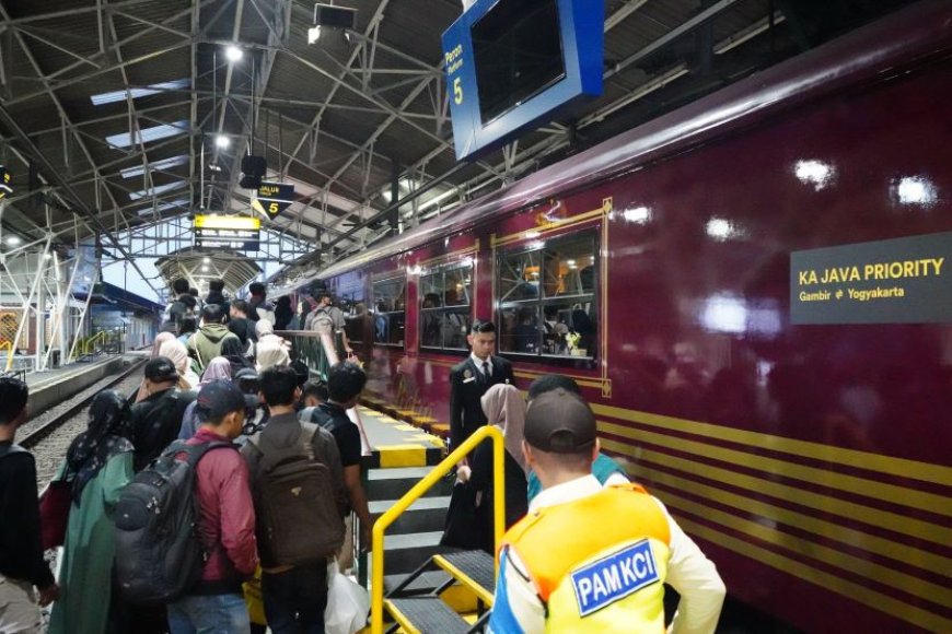 KAI Wisata Dukung Angkutan Lebaran 2025 dengan Rail Transit Hotel Jogja dan KA Java Priority