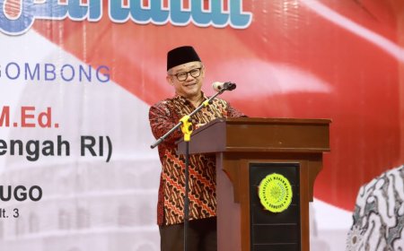 Menteri Abdul Mu'ti Ajak Pejabat Hidup Sederhana