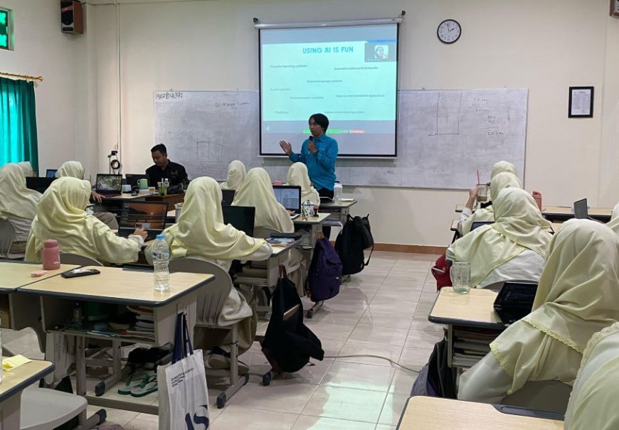 Dosen UMBY Mengenalkan Aplikasi Video Berbasis AI