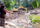 Berpotensi Sebabkan Banjir, Komisi A DPRD Pimpin Pembersihan Sampah Bambu di Sungai Kuning Berbah