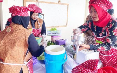 Inilah Kemeriahan Siswa SLB Peringati Hari Kartini