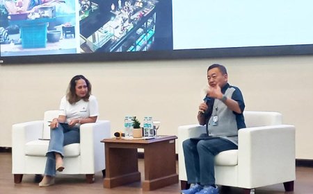 Bukan Sekadar Transfer Ilmu, Direktur BCA Bongkar Rahasia Navigasi Dunia Digital ke Mahasiswa UGM