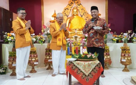 Umat Buddha Gelar Doa Syukur Hari Jadi ke-109 Kabupaten Sleman
