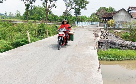 Puluhan Tahun Terisolir, Warga Desa Karang Dukuh Klaten Akhirnya Bisa Menikmati Jembatan 