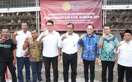 Hadiri Penyerahan Kandang Merah Putih dan Ayam Petelur, Danang: Kelembagaan Harus Ditata
