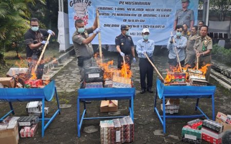 Jutaan Rokok dan Liquid Vape Ilegal Senilai Rp 2,5 Miliar Dimusnahkan