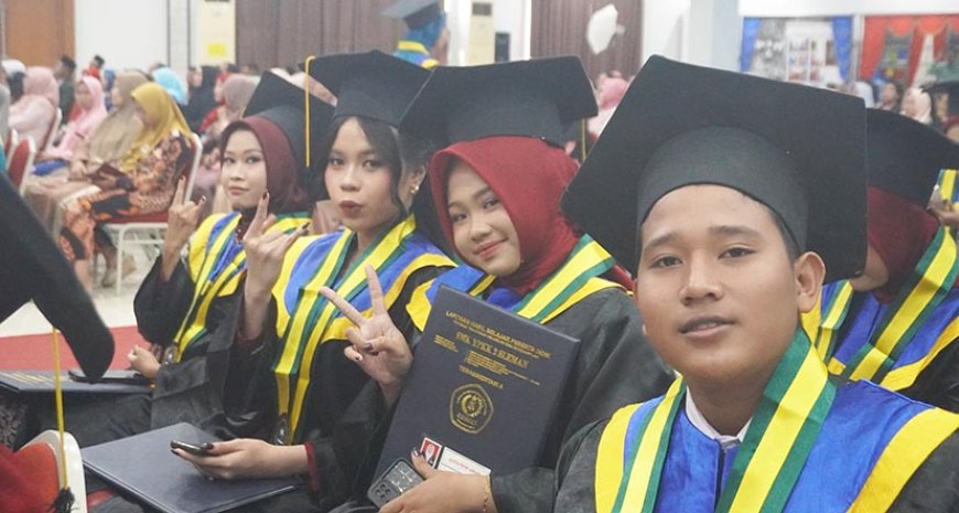 Siswa SMK YPKK 2 Sleman Lulus 100 Persen
