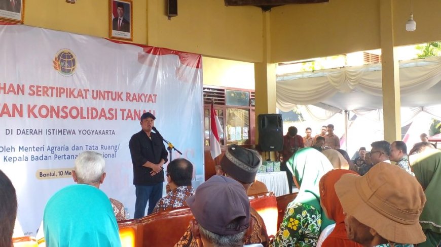 Penantian 82 Tahun, 620 Warga Parangtritis Terima Sertifikat