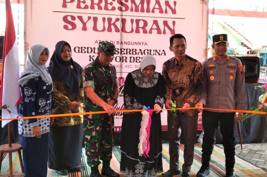 Bupati Purworejo Meresmikan Gedung Serbaguna dan Kantor Desa Rowodadi