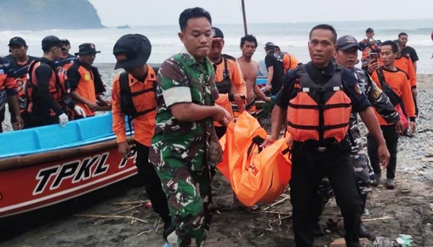 Tersapu Ombak Pantai Selatan Kebumen, Pemancing Ditemukan Meninggal di Sela Batu Karang