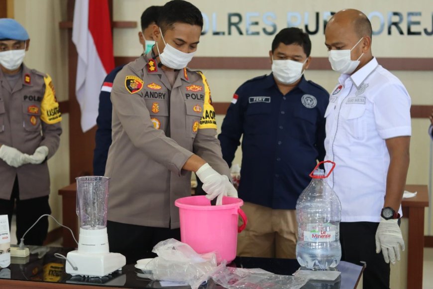 Polres Purworejo Memusnahkan Sabu 841 Gram