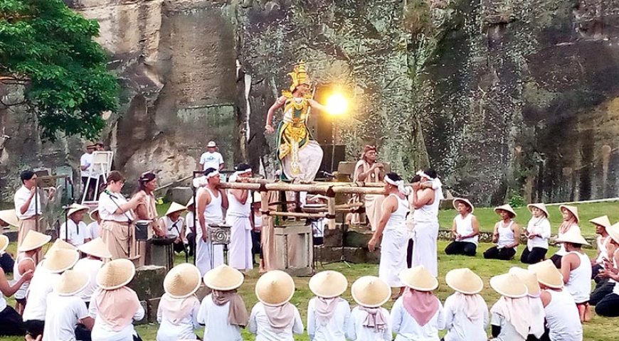 Suara Teguran dari Tebing Breksi: Musik Batu Berkisah Soal Kerusakan Alam dan Penebusan