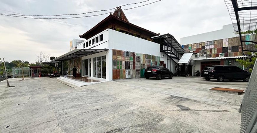 Resto Kalibayem: Ketika Kelezatan Bertemu Ketenangan dan Kisah Sejarah 