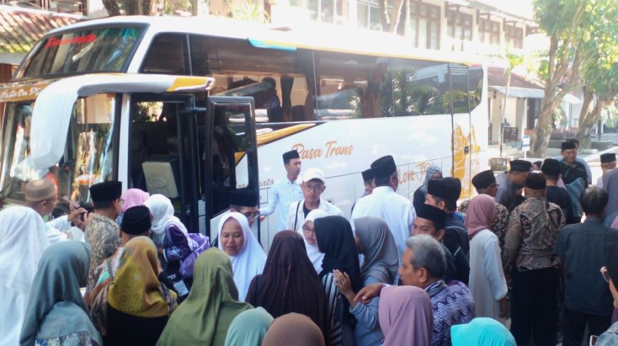 Kloter Sapu Jagad Bantul Berangkat ke Jeddah