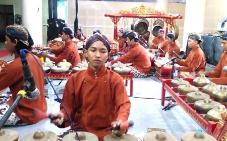 Diguyur Hujan, Panggung Seni Budaya Muhammadiyah Bantul Prabusena 2025 Meriah