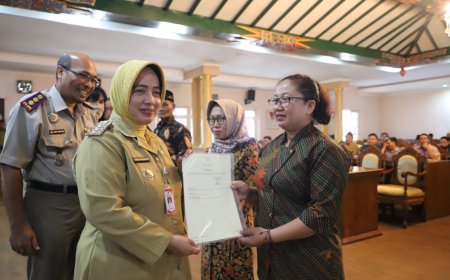 Menunggu 34 Tahun, Akhirnya 40 Warga Keseneng Purworejo Menerima Sertipikat Rumah Sub Inti