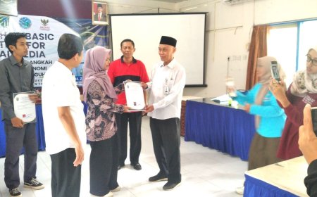 Baznas Kebumen Melatih Mustahik Memanfaatkan e-Commerce