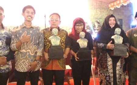 Diresmikan Ketua DPRD DIY, Angkringan D'Lungguh Jadi Kamar Dagang UMKM